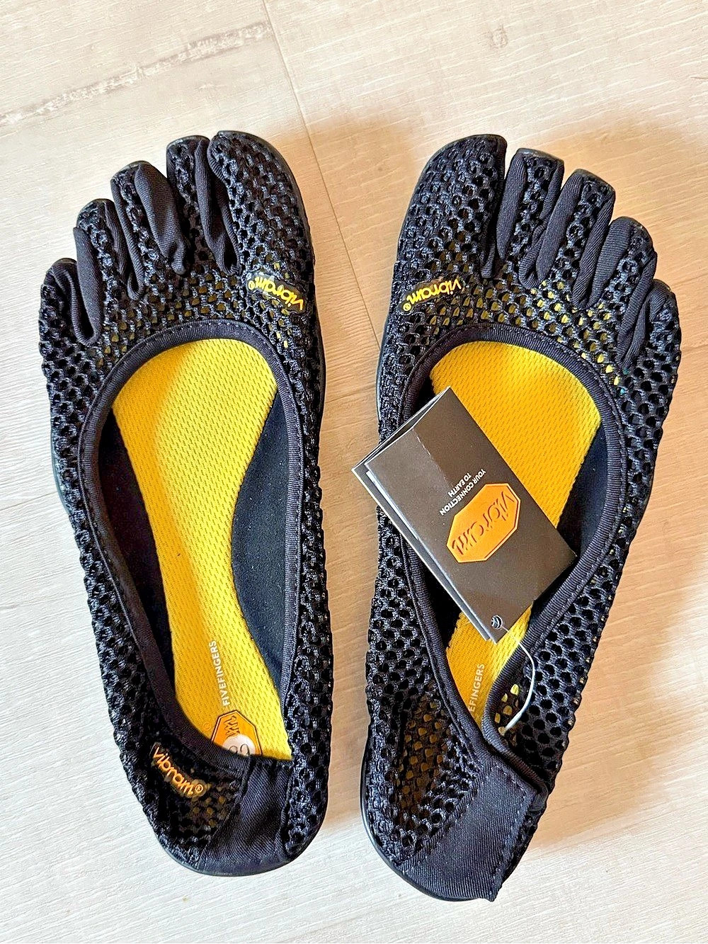 Vibram FiveFingers V-Soul Black & Yellow Athletic Shoes